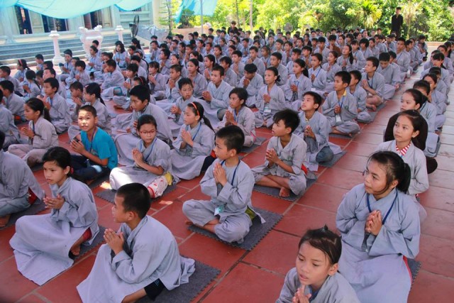 Thái Bình: Chùm ảnh khóa tu mùa hè tại chùa Hoằng Văn