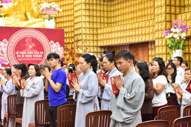 Chùa Giác Ngộ: Lễ tụng kinh cầu an cho ca sĩ Minh Thuận