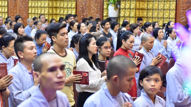 Chùa Giác Ngộ: Lễ tụng kinh cầu an cho ca sĩ Minh Thuận