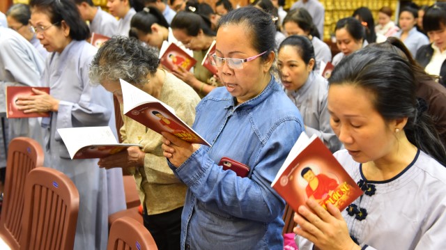 Chùa Giác Ngộ: Lễ tụng kinh cầu an cho ca sĩ Minh Thuận