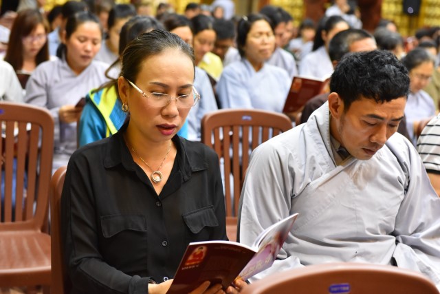 Chùa Giác Ngộ: Lễ tụng kinh cầu an cho ca sĩ Minh Thuận