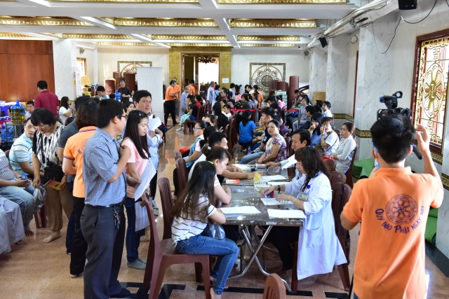 Quỹ Đạo Phật Ngày Nay: 239 người tham gia hiến máu nhân đạo đợt 6
