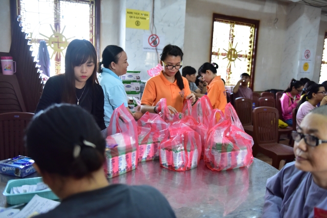 Quỹ Đạo Phật Ngày Nay: 239 người tham gia hiến máu nhân đạo đợt 6