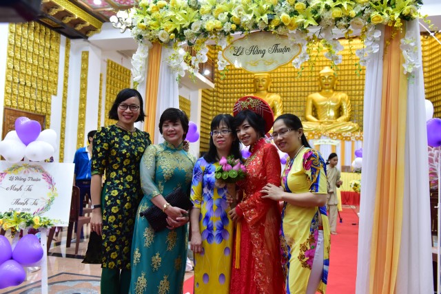 Chùa Giác Ngộ: Lễ hằng thuận của Phật tử Thanh Tú và Minh Tú