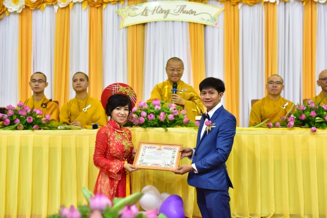 Chùa Giác Ngộ: Lễ hằng thuận của Phật tử Thanh Tú và Minh Tú