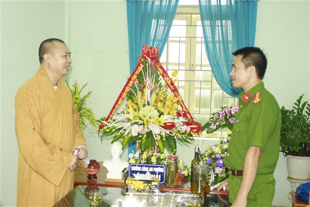 Thanh Hóa: Phật giáo chúc mừng ngành công an