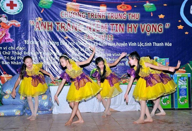 Thanh Hóa: Hội Từ Thiện Minh Đức – chùa Vĩnh Nghiêm tổ chức Trung thu