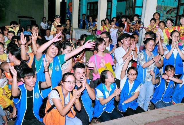 Thanh Hóa: Hội Từ Thiện Minh Đức – chùa Vĩnh Nghiêm tổ chức Trung thu