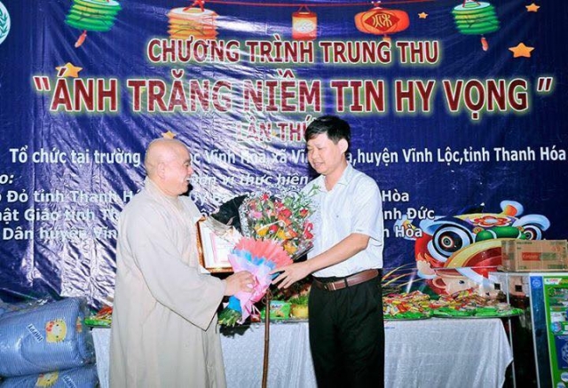 Thanh Hóa: Hội Từ Thiện Minh Đức – chùa Vĩnh Nghiêm tổ chức Trung thu