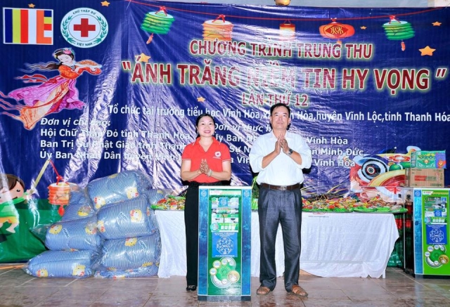 Thanh Hóa: Hội Từ Thiện Minh Đức – chùa Vĩnh Nghiêm tổ chức Trung thu