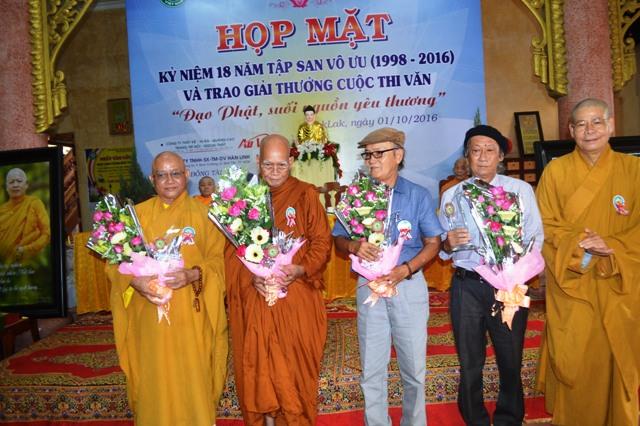 Đắk Lắk: Họp mặt Kỷ niệm 18 năm  tập san Vô Ưu (1998-2016)