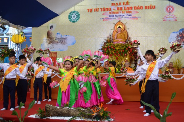 Khánh Hòa: Giáo  đoàn III Đai lễ Tự tứ  – Vu Lan Báo hiếu PL.2560