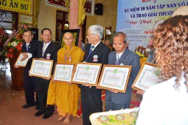 Đắk Lắk: Họp mặt Kỷ niệm 18 năm  tập san Vô Ưu (1998-2016)