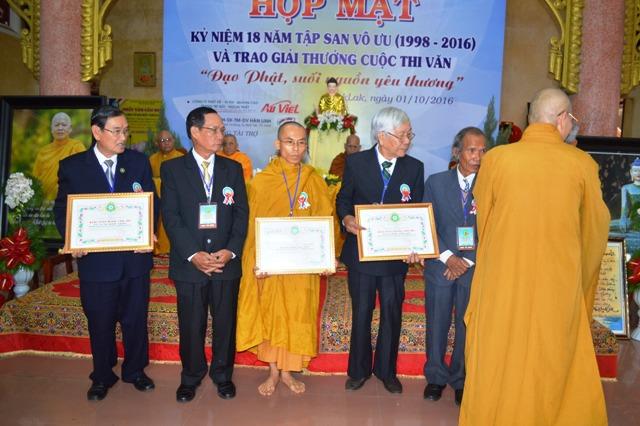 Đắk Lắk: Họp mặt Kỷ niệm 18 năm  tập san Vô Ưu (1998-2016)