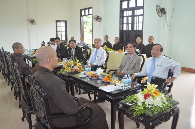 TT. Huế: Lãnh đạo tỉnh thăm, chúc mừng Học viện PGVN tại Huế nhân ngày Nhà giáo Việt Nam