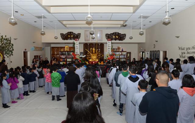 Chùa Đức Viên, San Jose ( Hoa Kỳ ) Tổ Chức Khoá Tu Thiếu Nhi Mùa Đông Và Hội Â3m Thực Mừng Năm Mới 2017.