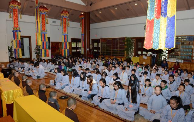 Chùa Đức Viên, San Jose ( Hoa Kỳ ) Tổ Chức Khoá Tu Thiếu Nhi Mùa Đông Và Hội Â3m Thực Mừng Năm Mới 2017.