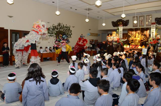 Chùa Đức Viên, San Jose ( Hoa Kỳ ) Tổ Chức Khoá Tu Thiếu Nhi Mùa Đông Và Hội Â3m Thực Mừng Năm Mới 2017.