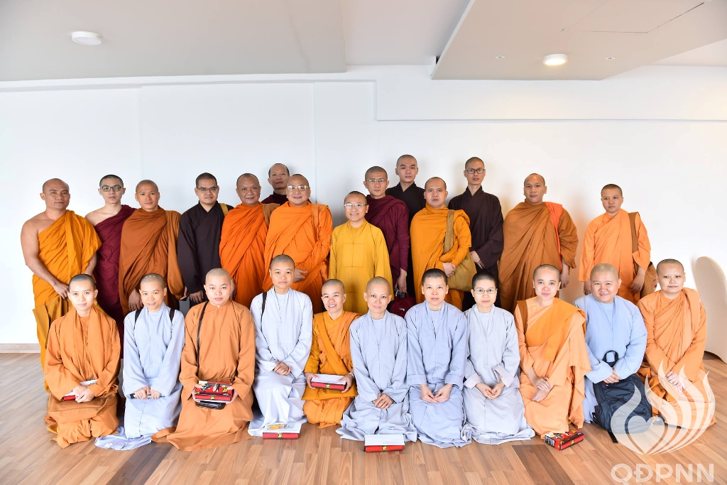 Quỹ Đạo Phật Ngày Nay - Cúng Dường 36 Tăng Ni Du Học Tại Sri-Lanka (C94)