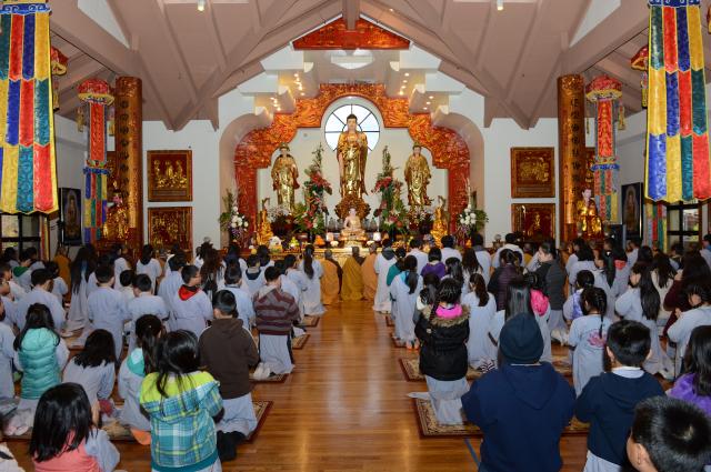 Chùa Đức Viên, San Jose ( Hoa Kỳ ) Tổ Chức Khoá Tu Thiếu Nhi Mùa Đông Và Hội Â3m Thực Mừng Năm Mới 2017.