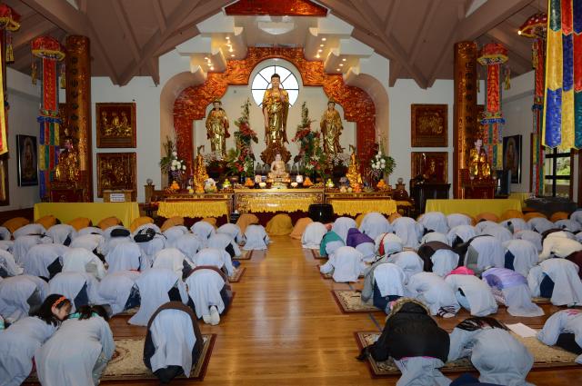 Chùa Đức Viên, San Jose ( Hoa Kỳ ) Tổ Chức Khoá Tu Thiếu Nhi Mùa Đông Và Hội Â3m Thực Mừng Năm Mới 2017.