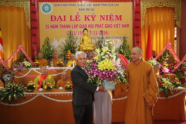 Gia lai: Đại Lễ Kỷ Niệm 35 Năm Thành Lập Giáo Hội Phật Giáo Việt Nam