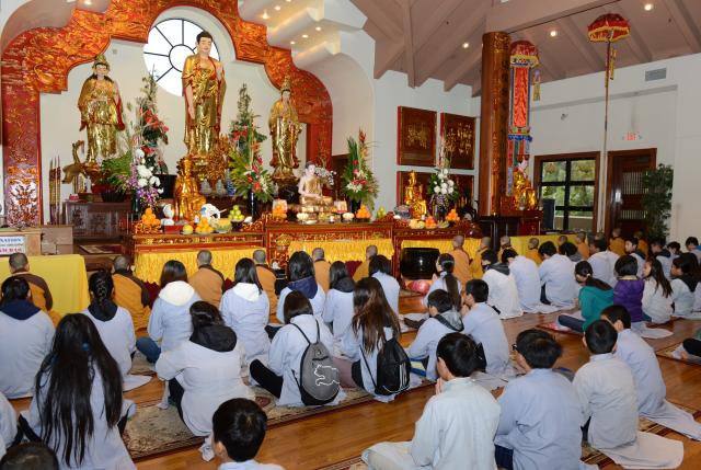 Chùa Đức Viên, San Jose ( Hoa Kỳ ) Tổ Chức Khoá Tu Thiếu Nhi Mùa Đông Và Hội Â3m Thực Mừng Năm Mới 2017.