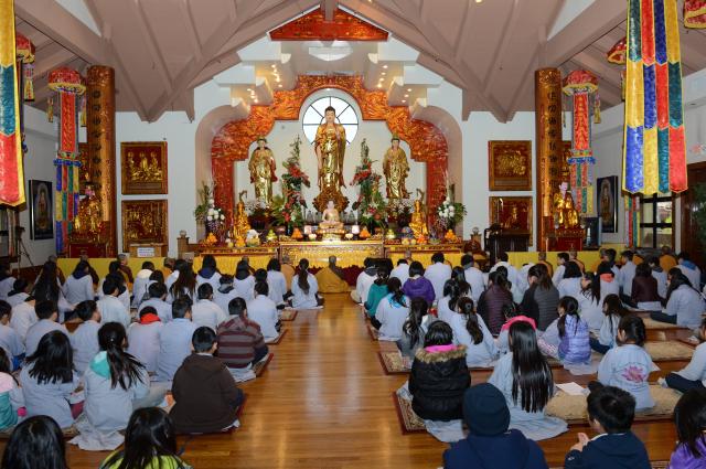 Chùa Đức Viên, San Jose ( Hoa Kỳ ) Tổ Chức Khoá Tu Thiếu Nhi Mùa Đông Và Hội Â3m Thực Mừng Năm Mới 2017.