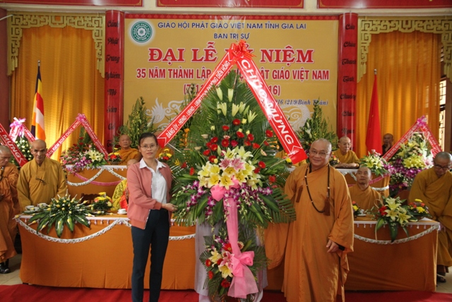 Gia lai: Đại Lễ Kỷ Niệm 35 Năm Thành Lập Giáo Hội Phật Giáo Việt Nam