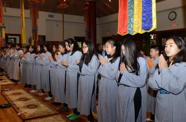 Chùa Đức Viên, San Jose ( Hoa Kỳ ) Tổ Chức Khoá Tu Thiếu Nhi Mùa Đông Và Hội Â3m Thực Mừng Năm Mới 2017.