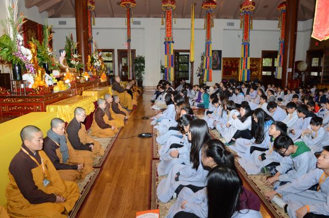 Chùa Đức Viên, San Jose ( Hoa Kỳ ) Tổ Chức Khoá Tu Thiếu Nhi Mùa Đông Và Hội Â3m Thực Mừng Năm Mới 2017.