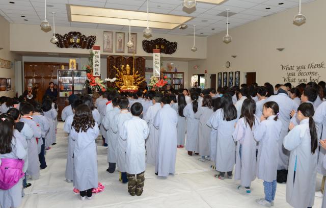 Chùa Đức Viên, San Jose ( Hoa Kỳ ) Tổ Chức Khoá Tu Thiếu Nhi Mùa Đông Và Hội Â3m Thực Mừng Năm Mới 2017.