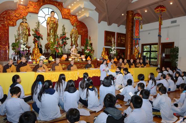 Chùa Đức Viên, San Jose ( Hoa Kỳ ) Tổ Chức Khoá Tu Thiếu Nhi Mùa Đông Và Hội Â3m Thực Mừng Năm Mới 2017.