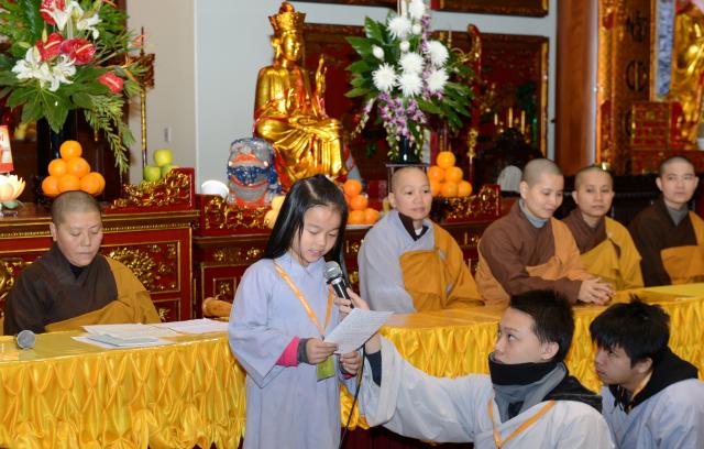 Chùa Đức Viên, San Jose ( Hoa Kỳ ) Tổ Chức Khoá Tu Thiếu Nhi Mùa Đông Và Hội Â3m Thực Mừng Năm Mới 2017.