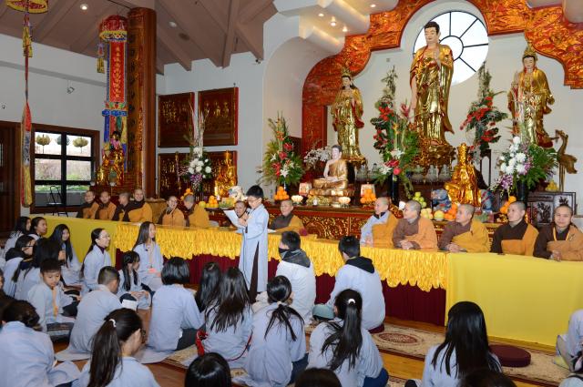 Chùa Đức Viên, San Jose ( Hoa Kỳ ) Tổ Chức Khoá Tu Thiếu Nhi Mùa Đông Và Hội Â3m Thực Mừng Năm Mới 2017.