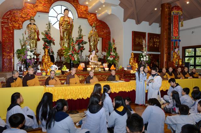 Chùa Đức Viên, San Jose ( Hoa Kỳ ) Tổ Chức Khoá Tu Thiếu Nhi Mùa Đông Và Hội Â3m Thực Mừng Năm Mới 2017.