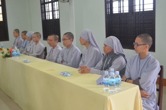 TT. Huế: Lãnh đạo tỉnh thăm, chúc mừng Học viện PGVN tại Huế nhân ngày Nhà giáo Việt Nam