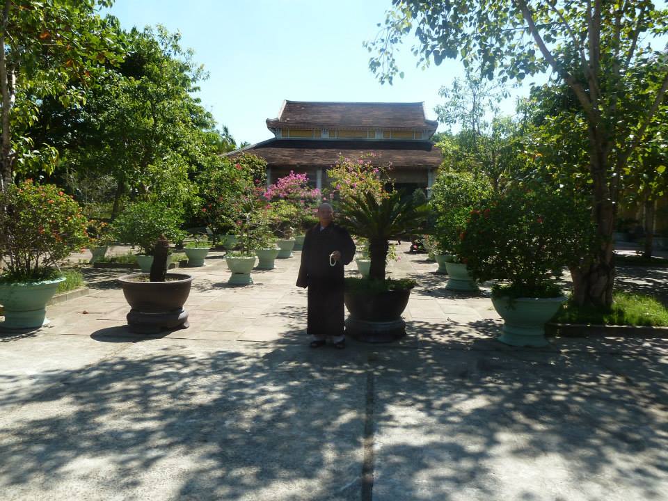 Gương sáng muôn thuở chiếu soi