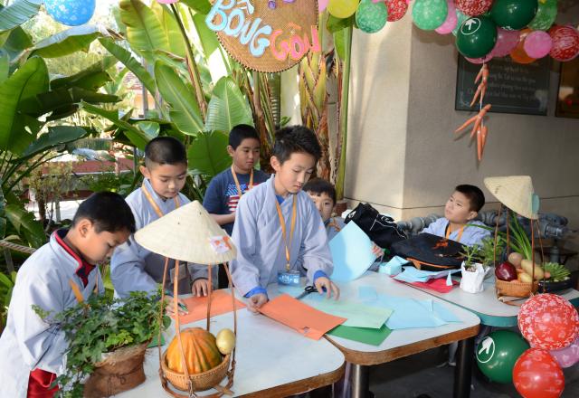 Chùa Đức Viên, San Jose ( Hoa Kỳ ) Tổ Chức Khoá Tu Thiếu Nhi Mùa Đông Và Hội Â3m Thực Mừng Năm Mới 2017.