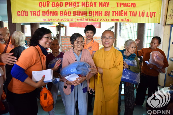 Quỹ Đạo Phật Ngày Nay – Tổng Kết Chương Trình Trao Tặng Quà Tết Yêu Thương Cho Đồng Bào Lũ Lụt Tại Bình Định( C93)