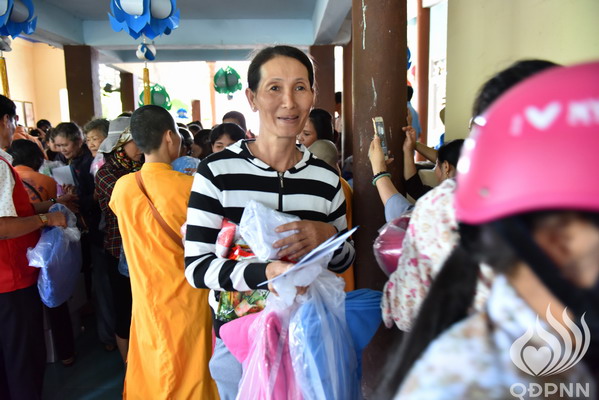 Quỹ Đạo Phật Ngày Nay – Tổng Kết Chương Trình Trao Tặng Quà Tết Yêu Thương Cho Đồng Bào Lũ Lụt Tại Bình Định( C93)