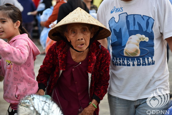 Quỹ Đạo Phật Ngày Nay – Tổng Kết Chương Trình Trao Tặng Quà Tết Yêu Thương Cho Đồng Bào Lũ Lụt Tại Bình Định( C93)
