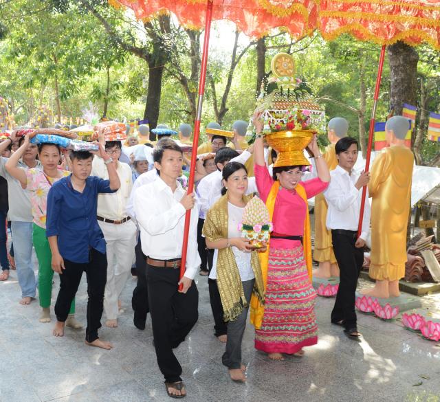 Thiền viện Phước Sơn, Đồng Nai tổ chức Đại lễ Dâng y Kathina 2016 &amp; đón nhận 2 kỷ lục Phật giáo Việt Nam