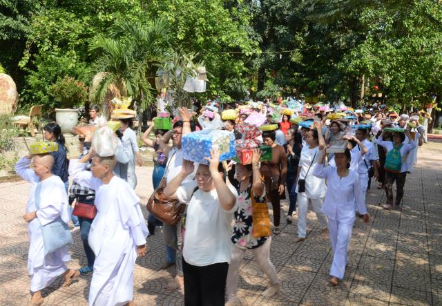 Thiền viện Phước Sơn, Đồng Nai tổ chức Đại lễ Dâng y Kathina 2016 &amp; đón nhận 2 kỷ lục Phật giáo Việt Nam