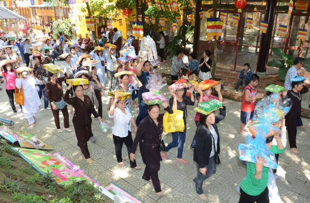 Thiền viện Phước Sơn, Đồng Nai tổ chức Đại lễ Dâng y Kathina 2016 &amp; đón nhận 2 kỷ lục Phật giáo Việt Nam