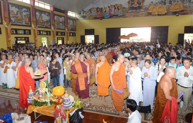 Thiền viện Phước Sơn, Đồng Nai tổ chức Đại lễ Dâng y Kathina 2016 &amp; đón nhận 2 kỷ lục Phật giáo Việt Nam