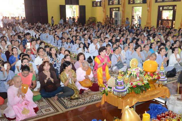 Thiền viện Phước Sơn, Đồng Nai tổ chức Đại lễ Dâng y Kathina 2016 &amp; đón nhận 2 kỷ lục Phật giáo Việt Nam