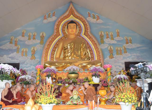 Thiền viện Phước Sơn, Đồng Nai tổ chức Đại lễ Dâng y Kathina 2016 &amp; đón nhận 2 kỷ lục Phật giáo Việt Nam