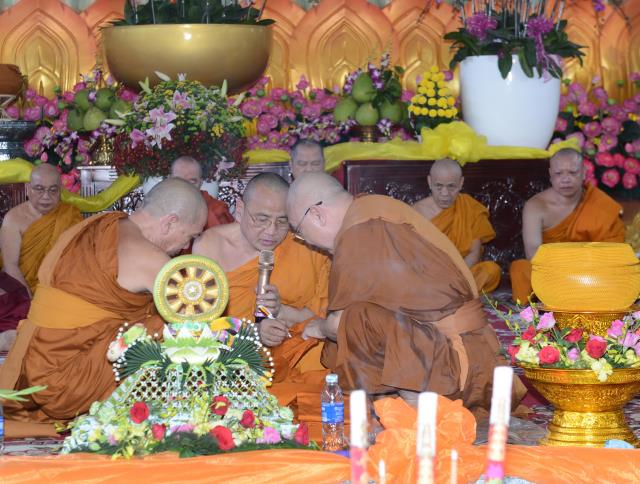 Thiền viện Phước Sơn, Đồng Nai tổ chức Đại lễ Dâng y Kathina 2016 &amp; đón nhận 2 kỷ lục Phật giáo Việt Nam