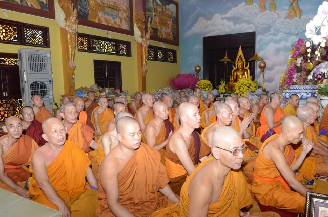 Thiền viện Phước Sơn, Đồng Nai tổ chức Đại lễ Dâng y Kathina 2016 &amp; đón nhận 2 kỷ lục Phật giáo Việt Nam